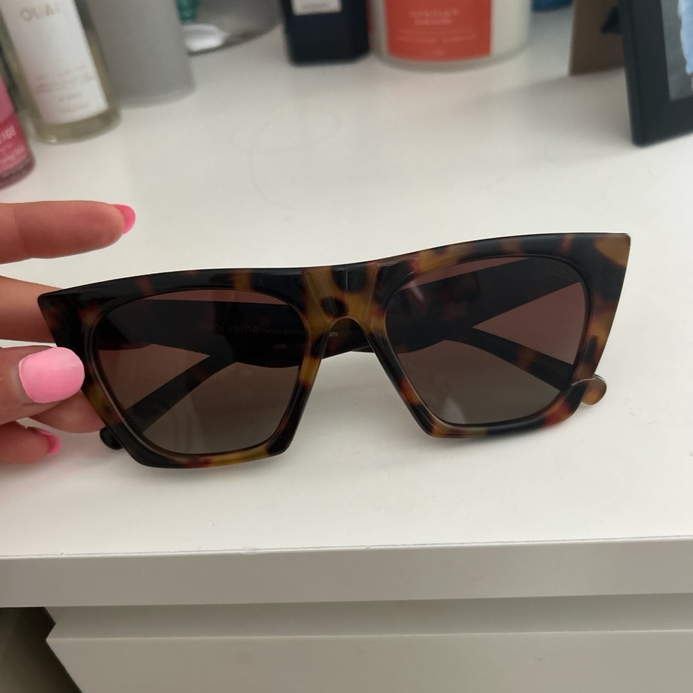 trendy sunglasses